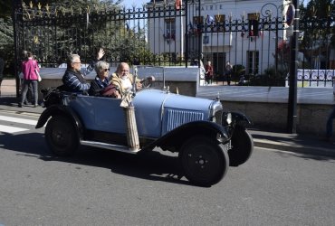 neuilly-plaisance_semaine_bleue_voitures_anciennes 9